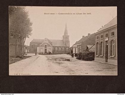HOUTVENNE / GEMEENTEHUIS EN ZIJKANT DER KERK  / UITG. J. VERSTEAETEN