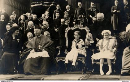 Postcard / ROYALTY / Belgique / België / Prince Baudouin / Couronnement de Notre Dame / Laeken / Laken / 1936