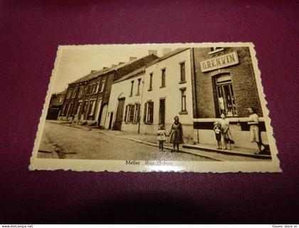BC17-44   Cpa Les Bons Villers Mellet Rue Helsen Magasin