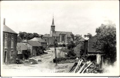 CPA Buourseigne Vieille Wallonie Luxemburg, Stadt, Kirche