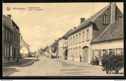 AK Meulebeke, Kastelstraat, Schlossstrasse mit Passanten