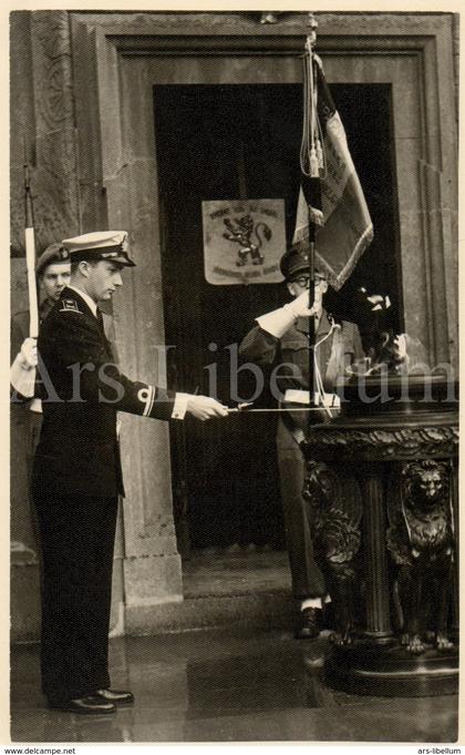 Photo postcard / ROYALTY / Belgium / Belgique / prins Albert / prince Albert / au Soldat Inconnu / 1956