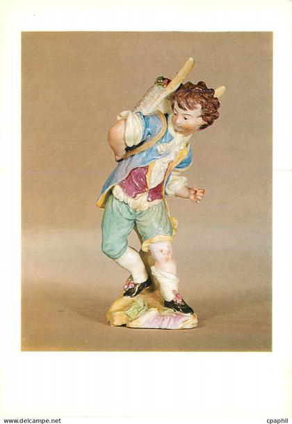 CPM Bruxelles Musees Royaux d'Art et d'Histoire Allegorie de l'Automne Porcelaine Tendre Tournai