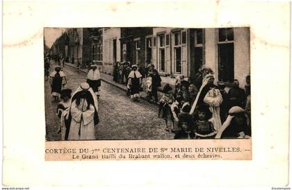 Collage d'une photo de journal  Cortège de Ste Marie de Nivelles Le grand Bailli du Brabant wallon   VM102055-1