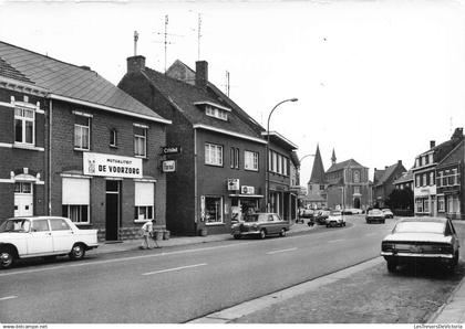 [-5%] BELGIQUE - Zonhoven - Heuvenstraat - uitg Drukkerij Bongaerts - Femme - Voiture - Rue - Carte Postale Ancienne