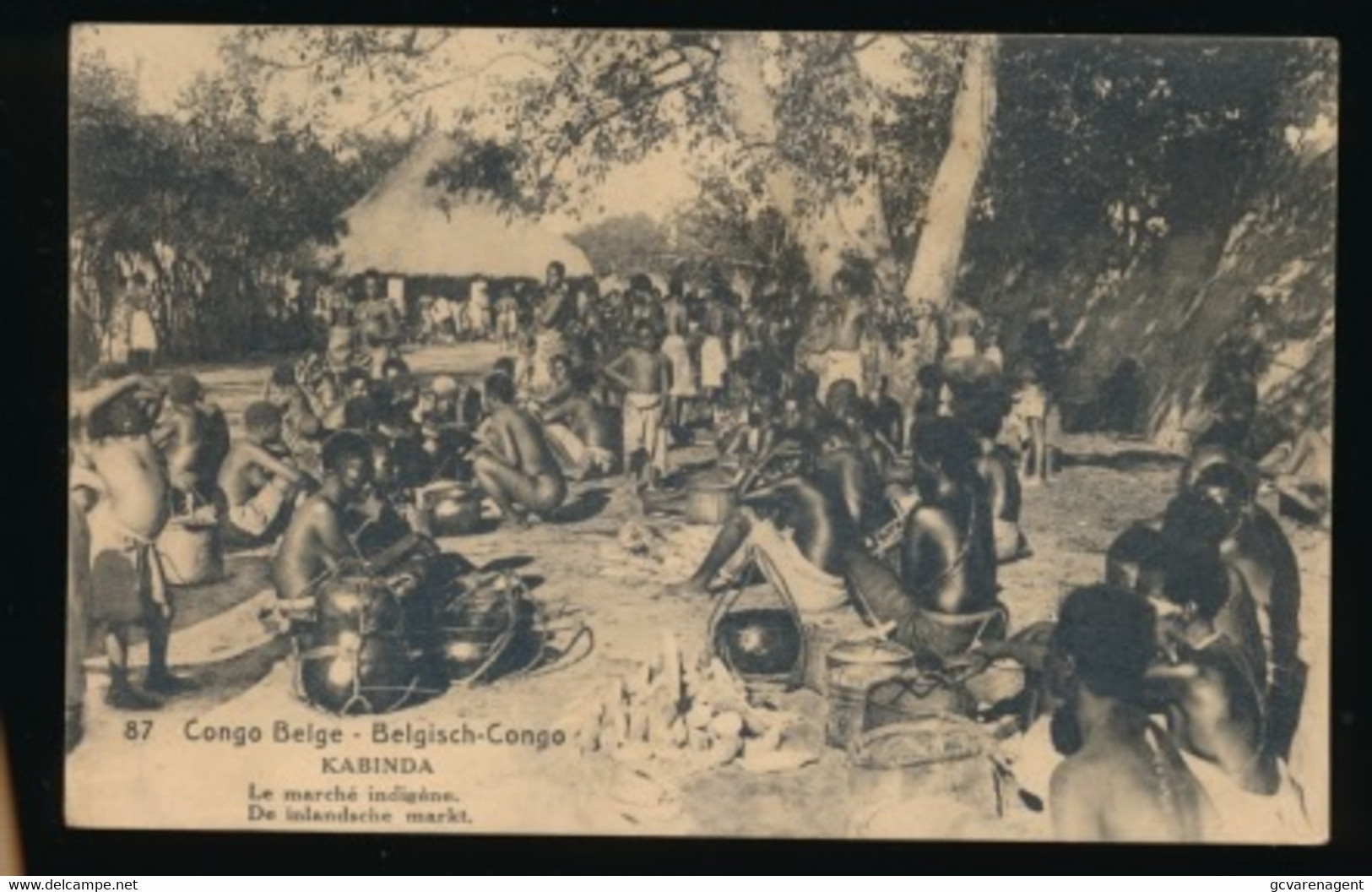 BELGISCH CONGO  - KABINDA  LE MARCHE INDIGENE        2 SCANS