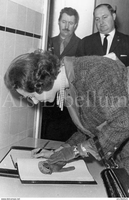 Postcard / ROYALTY / Belgique / reine Fabiola / koningin Fabiola / Ath / 1963