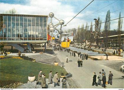 CPM Exposition Universelle de Bruxelles Avenue du Benelux et le Pavillon du Luxembourg