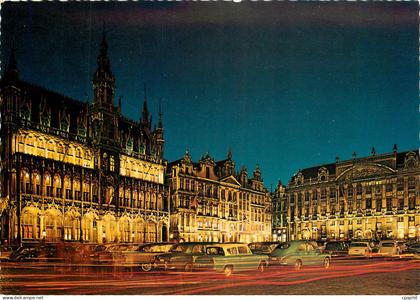 CPM Bruxelles Grand place la nuit