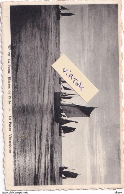 De Panne - La Panne  :     visserboot -  la peche  (  met zegel )