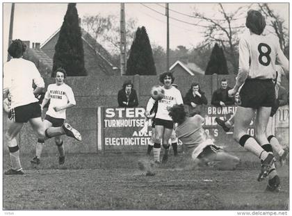 Sint Pauwels : persfoto  18 x 13  cm  (  zie verso tekst )  Bazel