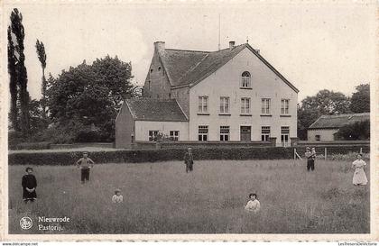 BELGIQUE - Nieuworde - Pastorij - pâturage - animé - jardin -  Nels - Carte Postale Ancienne
