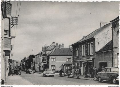 Jodoigne - Chaussée de Charleroi - & old cars
