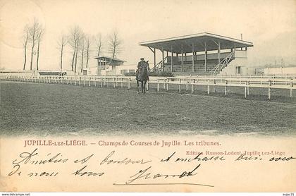 Belgique - Liège - Liege - Hippisme - Hippodrome - Chevaux - Jupille-lez-Liege - Champ de courses - Les tribunes - état