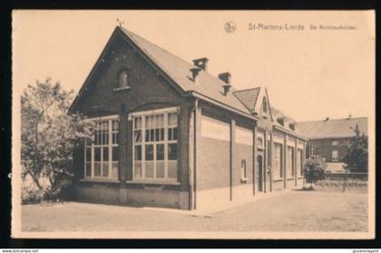 ST.MARTENS LIERDE      DE HUISHOUDSCHOOL