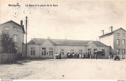 Belgique - MOMIGNIES (Hainaut) La gare et la place de la gare