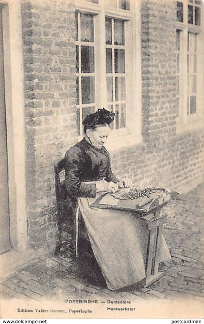 België - POPERINGE (W. Vl.) Kantwerkster - Dentellière - Lacemaker
