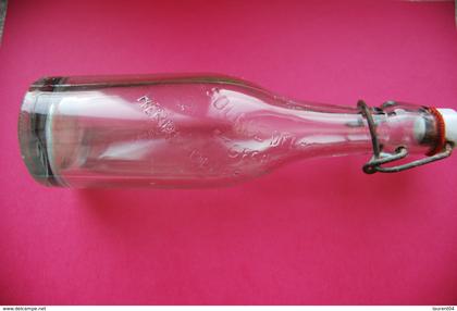 SAINT GEORGES. SOURCE DE LA VALLEE. HENRI DELBROUCK. ANCIENNE PETITE BOUTEILLE EN VERRE.