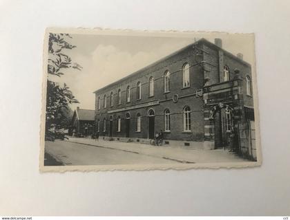 Feluy   Seneffe  Ecole des filles
