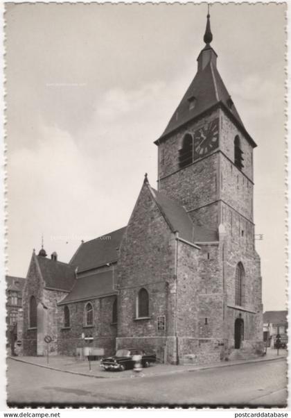 Tubize - L'Eglise - & old cars