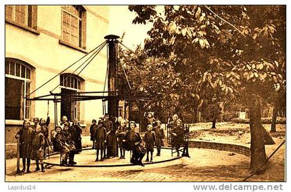 R 855 / CPA   WESEMBECK  - INSTITUT DE N D DES VII DOULEURS   CARROUSSEL