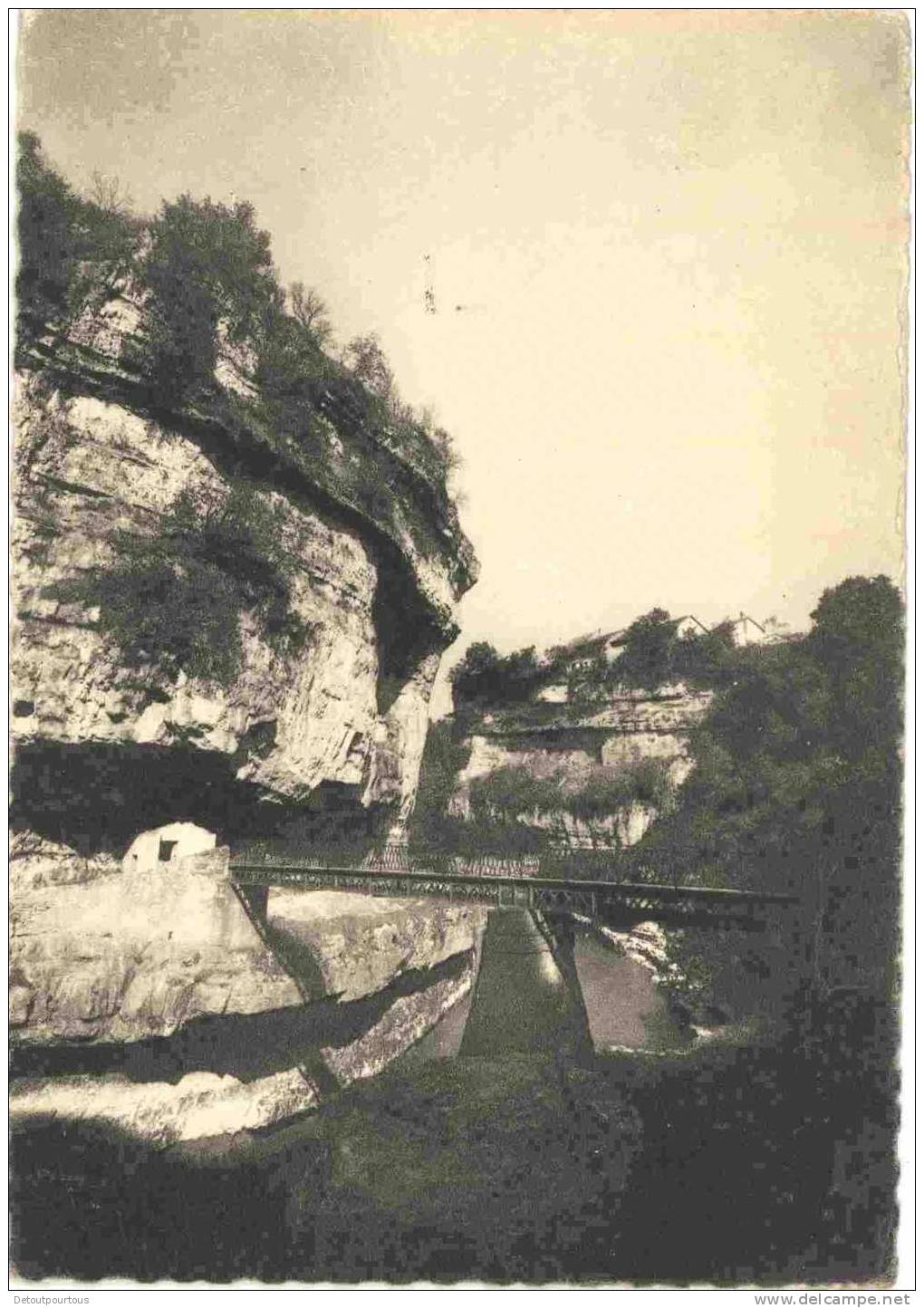 BELLEGARDE SUR VALSERINE AIn passerelle d' Arlod