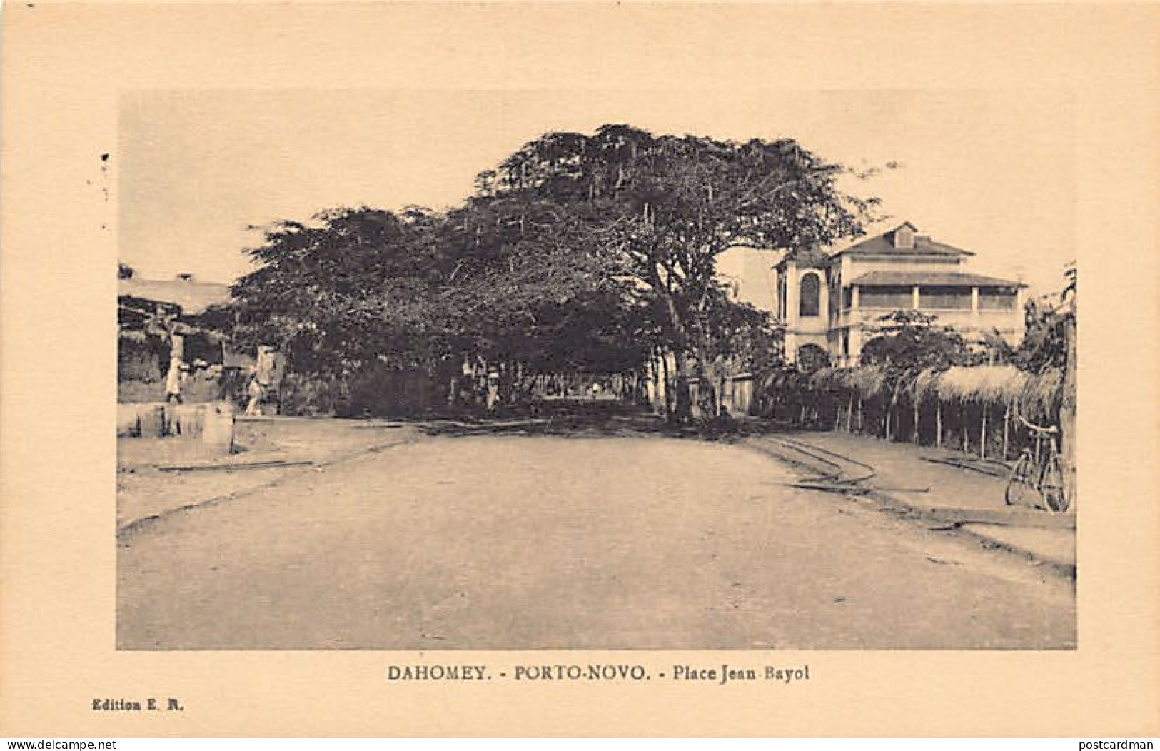 Bénin - PORTO-NOVO - Place Jean Bayol - Ed. E. R.