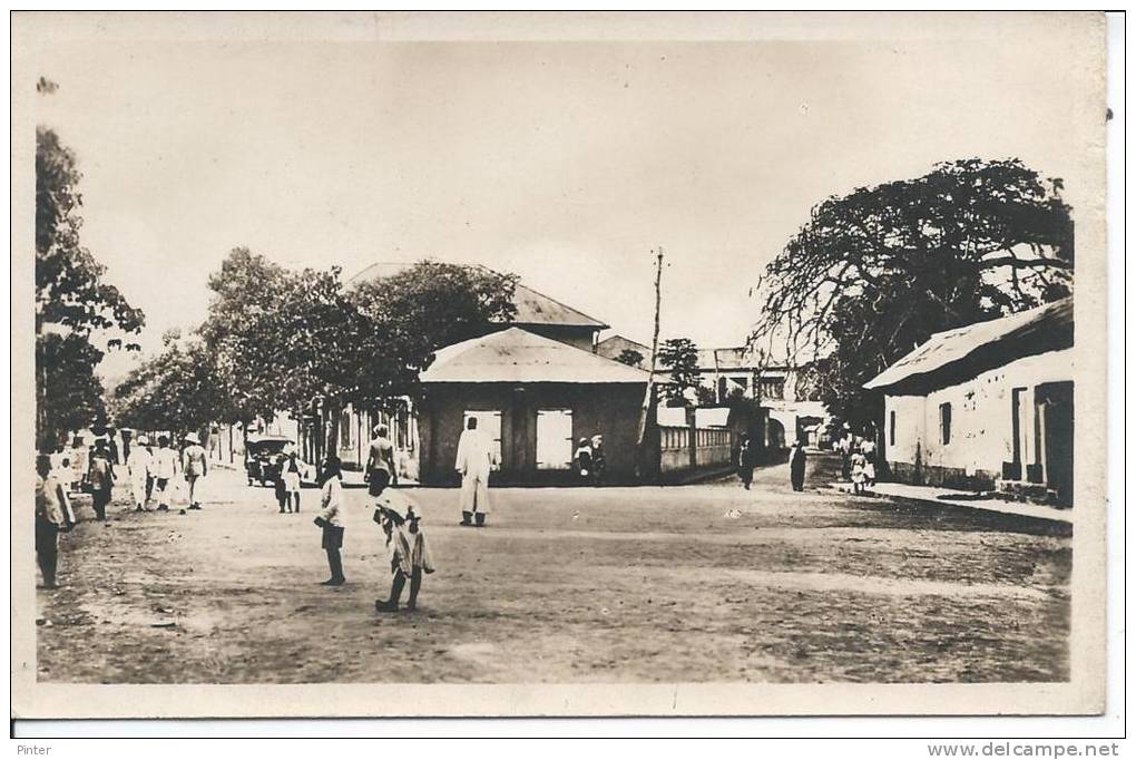 BENIN - PORTO NOVO - Une avenue