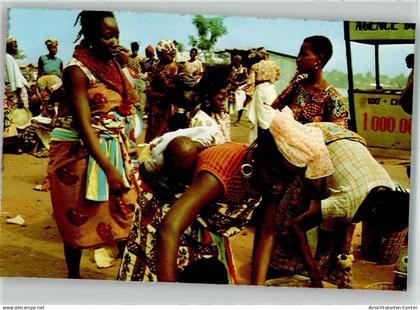 38065156 - Tracht Dahomey