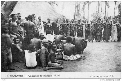 BENIN (DAHOMEY) UN GROUPE DE FETICHEURS