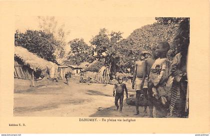 Bénin - En pleine vie indigène - Ed. E.R.