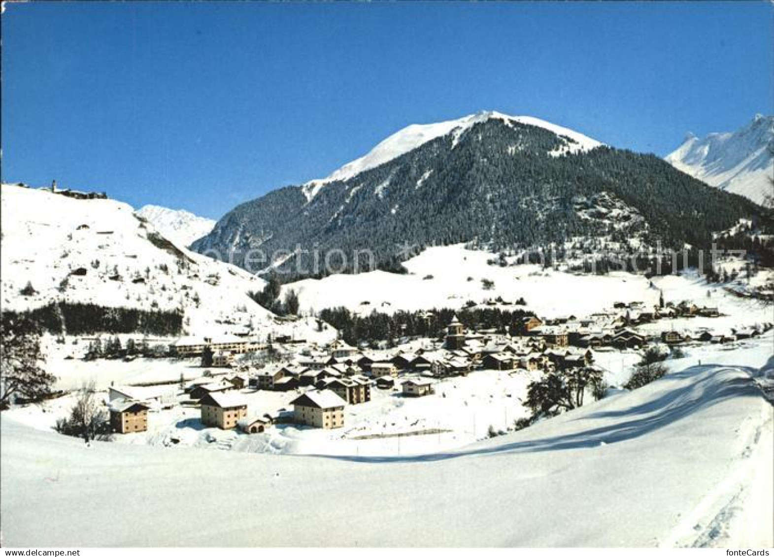 Berguen Bravuogn GR mit Latsch und Darlux