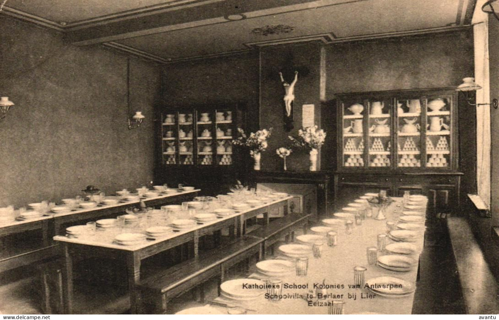 BERLAAR / SCHOOLKOLONIE  / EETZAAL