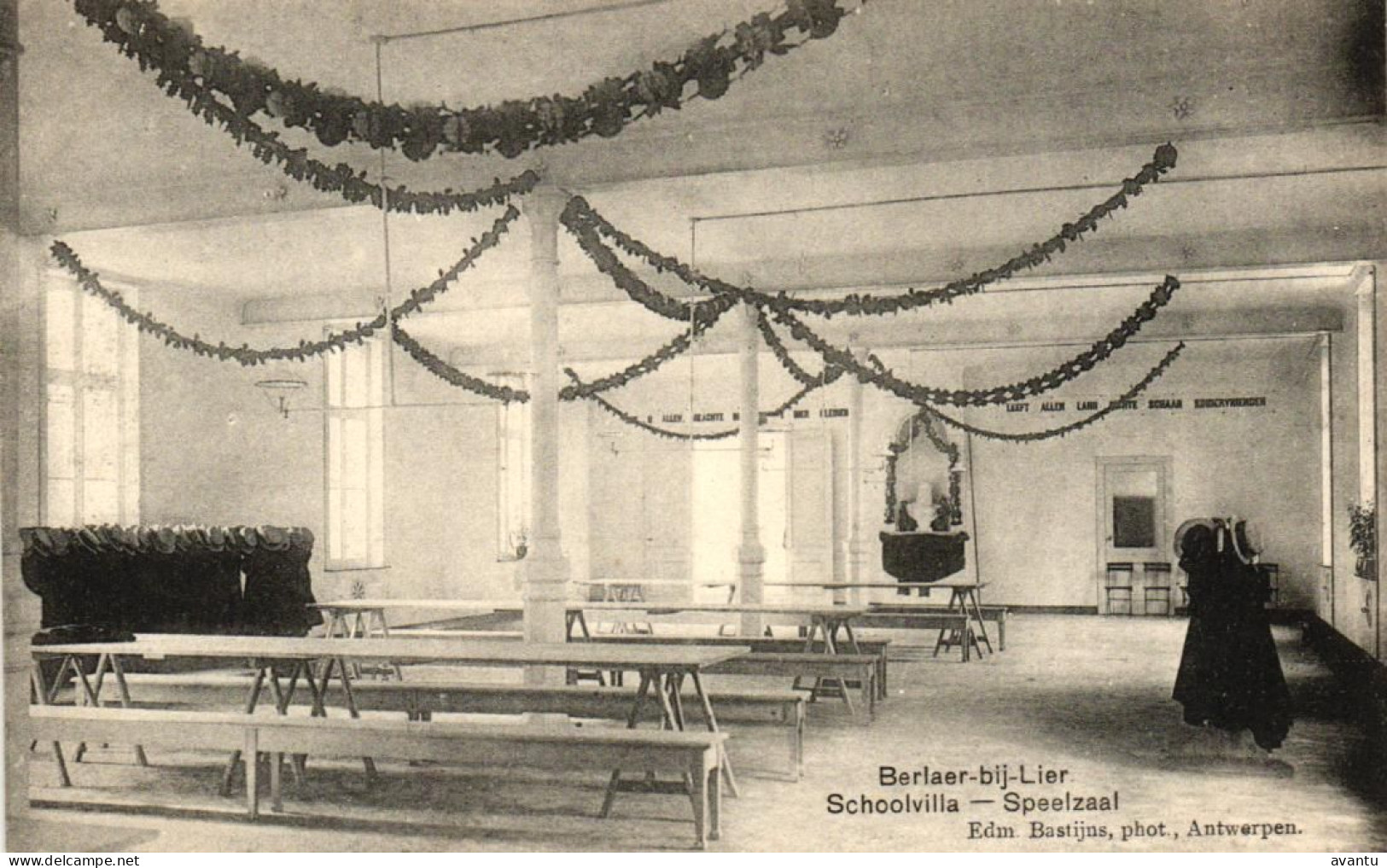 BERLAAR / SCHOOLVILLA