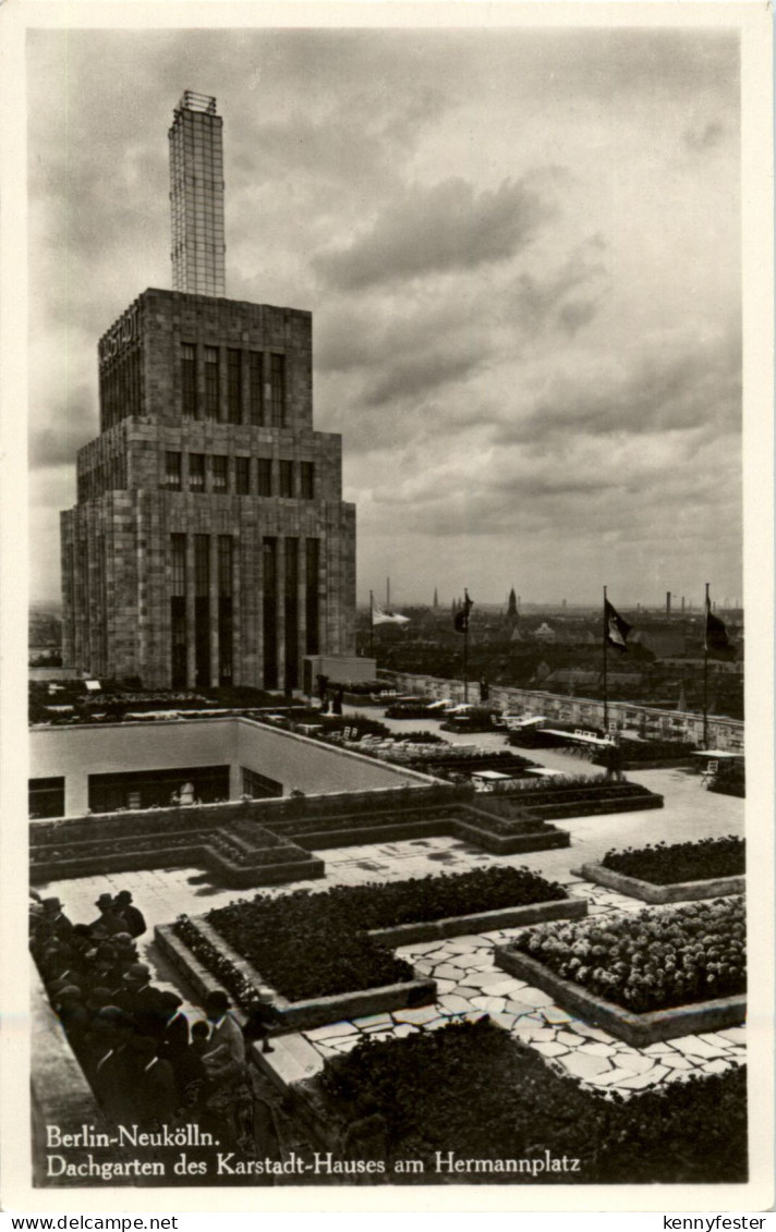 Berlin-Neukölln - Dachgarten des Karstadt Hauses