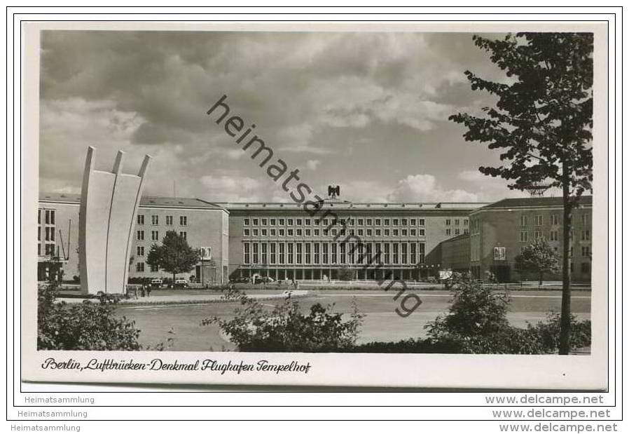 Berlin-Tempelhof - Flughafen - Luftbrücken-Denkmal - Foto-AK 1951