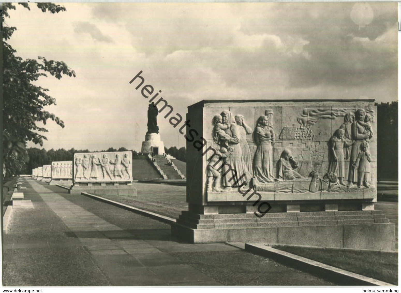 Berlin - Treptow - Sowjetisches Ehrenmal - Verlag VEB Bild und Heimat Reichenbach
