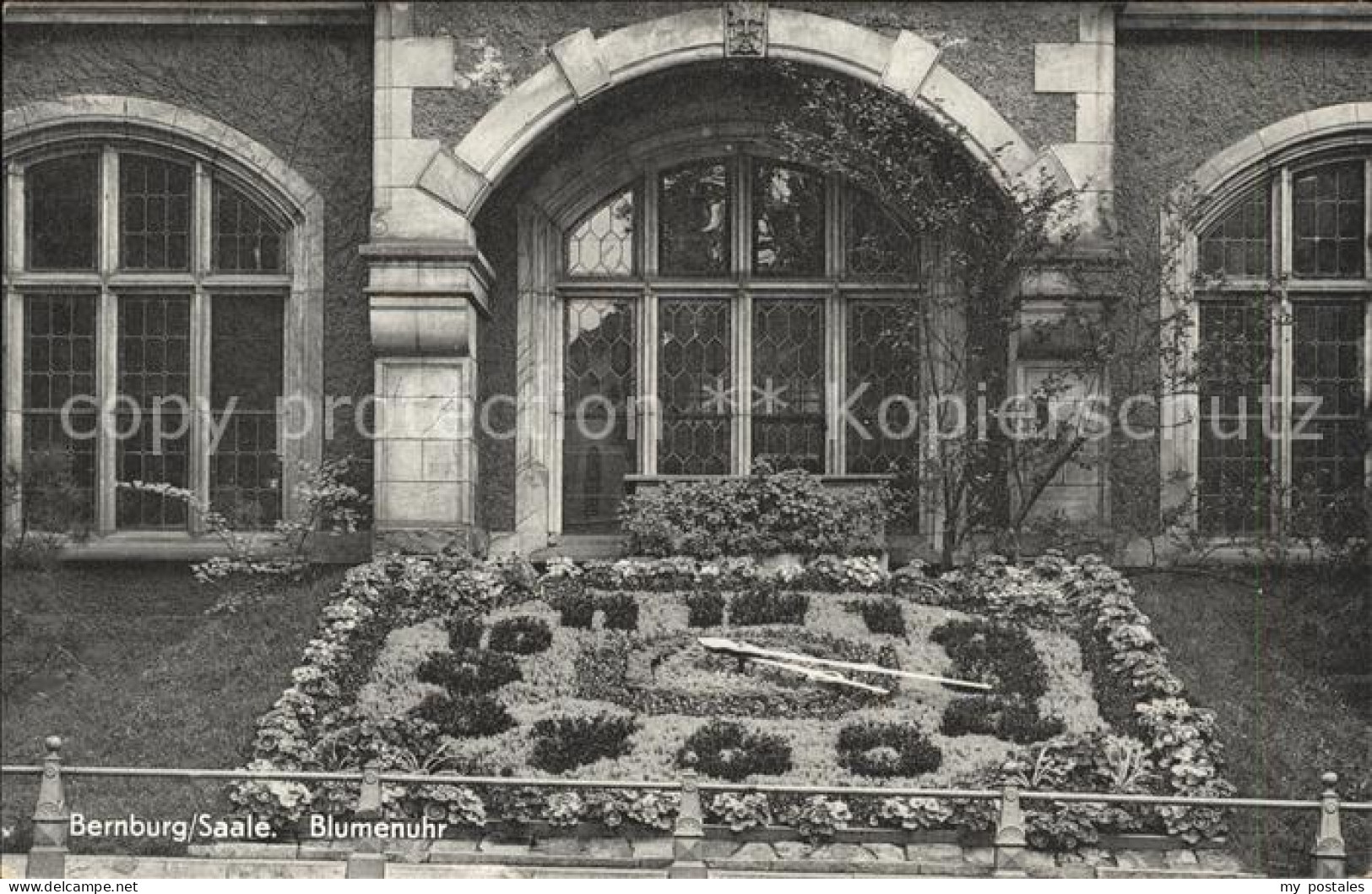 Bernburg Saale Blumenuhr