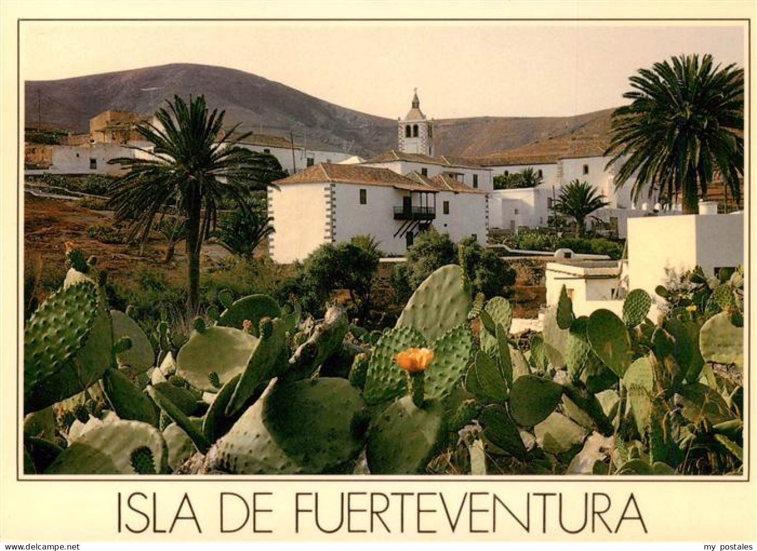 Betancuria Fuerteventura ES Dorfpartie mit Kirche