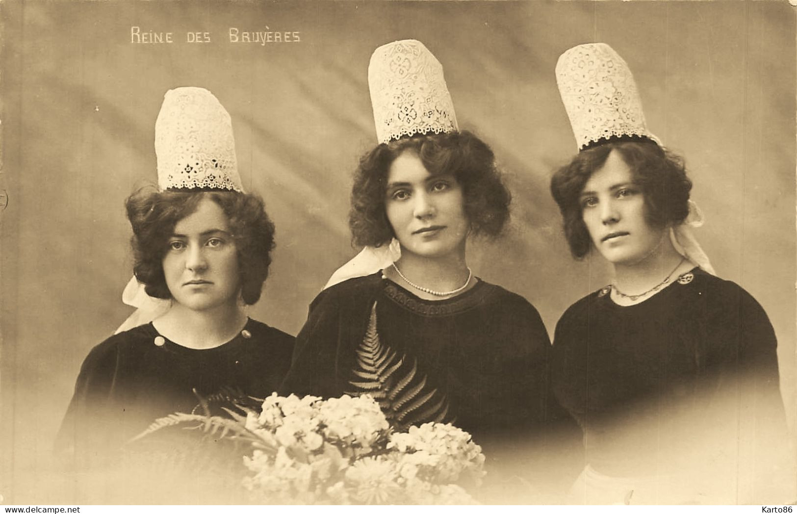 beuzec cap sizun , finistère * carte photo * reine des bruyères * 1925 * photographe villard à quimper