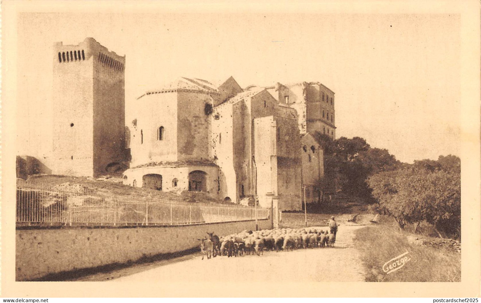 BF10285 arles environs d arles montmajour abbaye france       France
