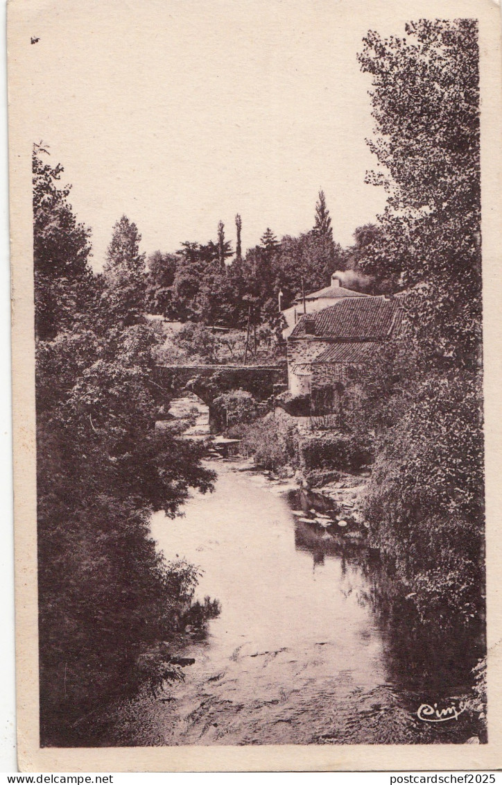 BF11345 montrevault l evre et le pont romain m et l   france front/back image