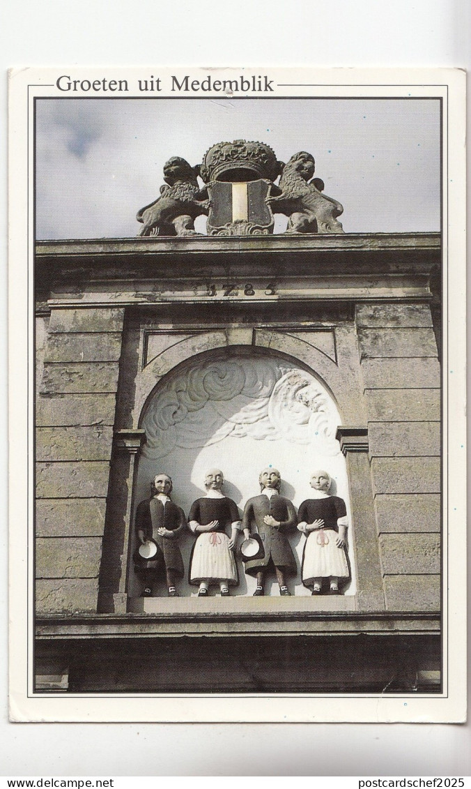 BF24137 medemblik weeshuispoort met weeskinderen  netherland  front/back image