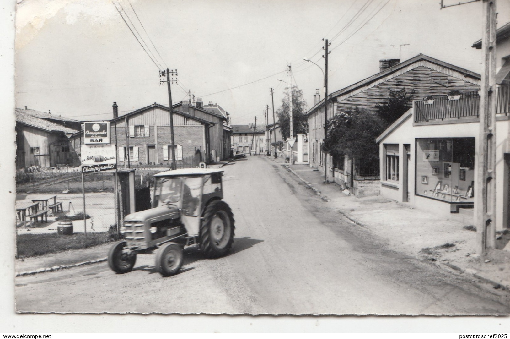BF27368 givry en argonne marne rue de l argonne  car  france  front/back image