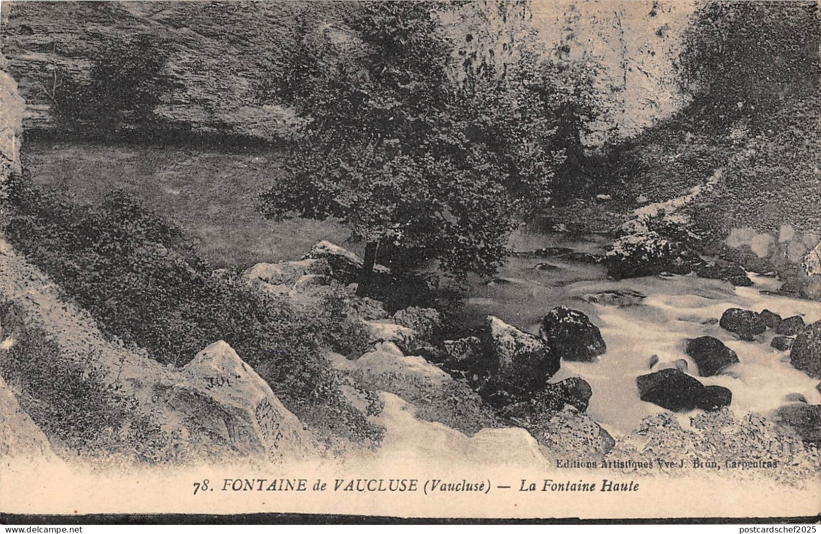 BF5976 la fontaine haute fontaine de vaucluse france     France