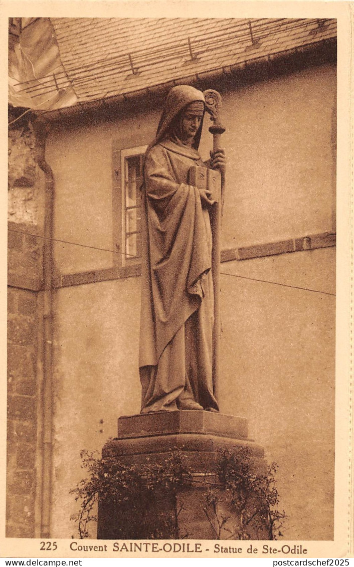 BF8238 couvent sainte odile statue de ste odile france       France