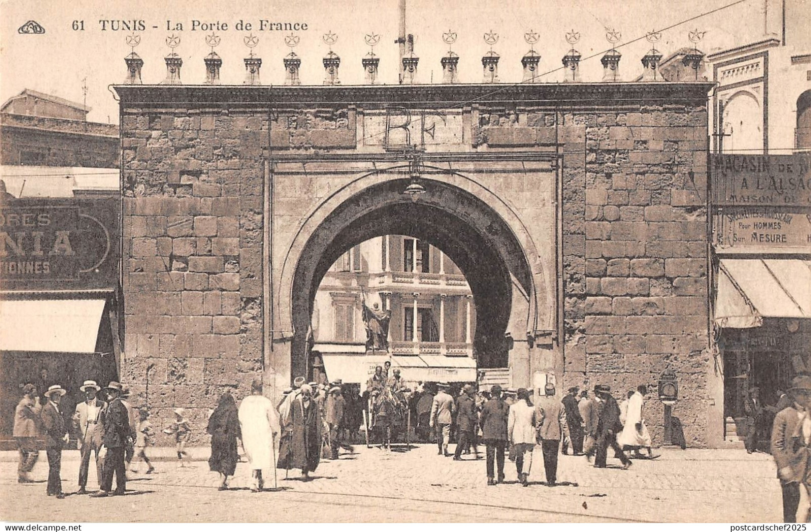 BF8752 tunisia la porte de france types    Tunisia