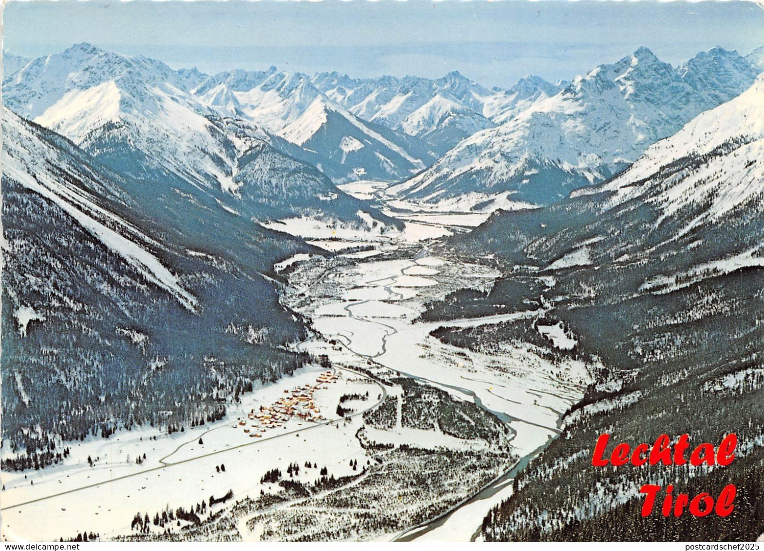 BG11600 blick ins lechtal tirol   austria