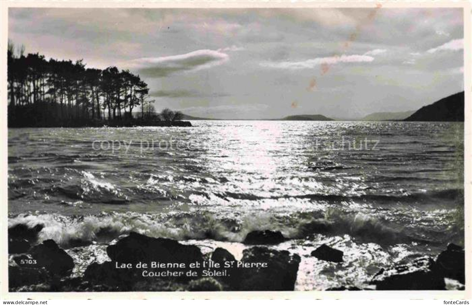 Biel Bienne BE Lac de Bienne et l'Ile Saint Pierre coucher de soleil