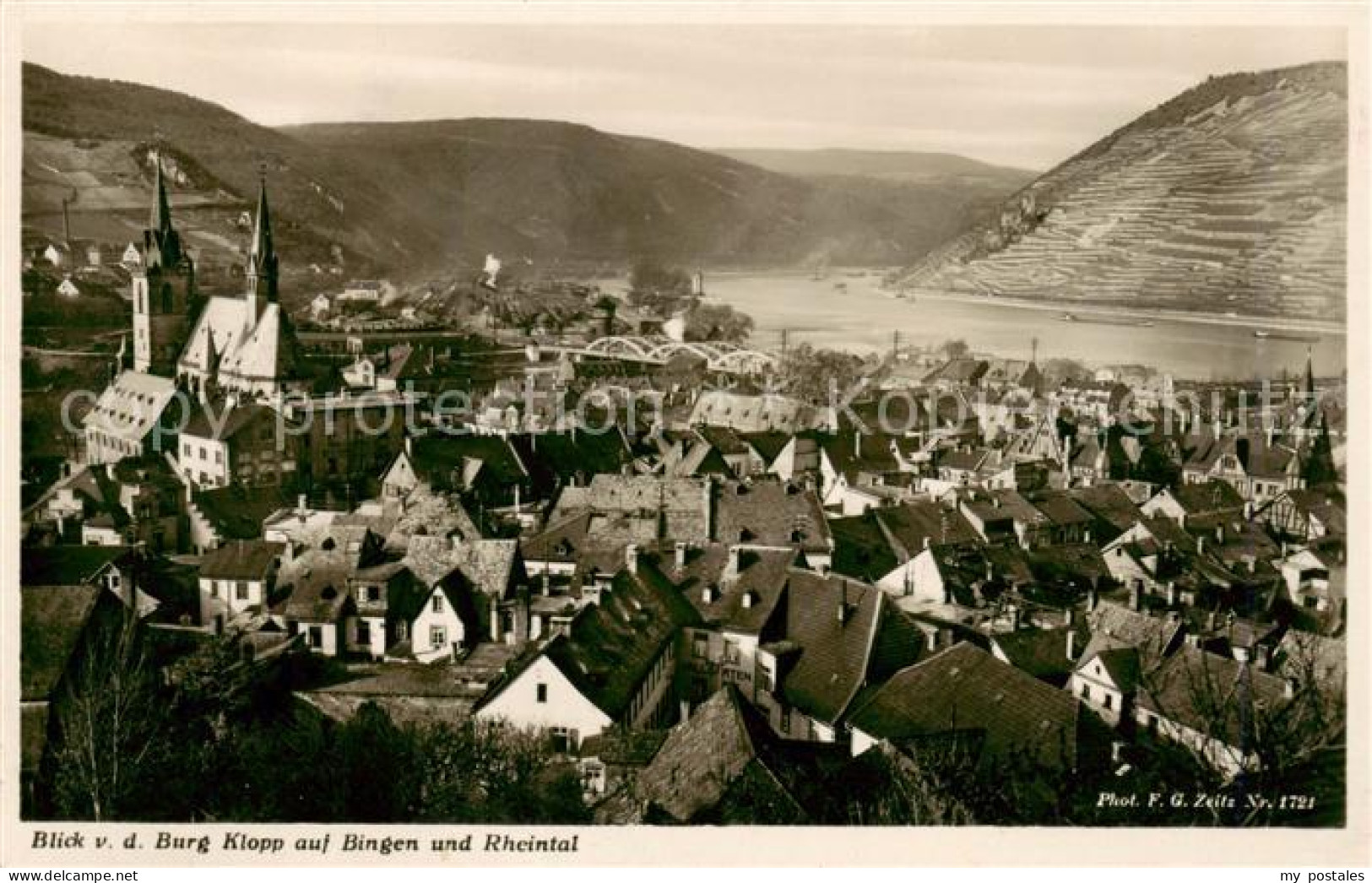 Bingen Rhein Blick von der Burg Klopp auf Bingen und Rheintal